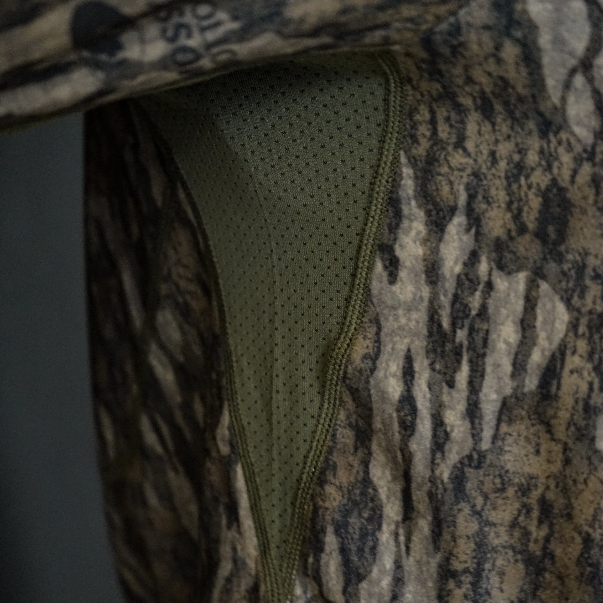 Pure 18 Lightweight Hooded Pullover