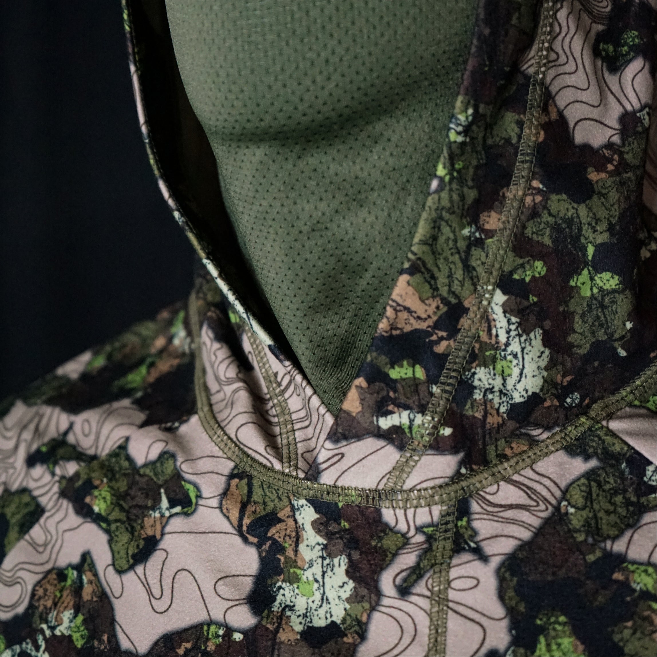 Pure 18 Lightweight Hooded Pullover